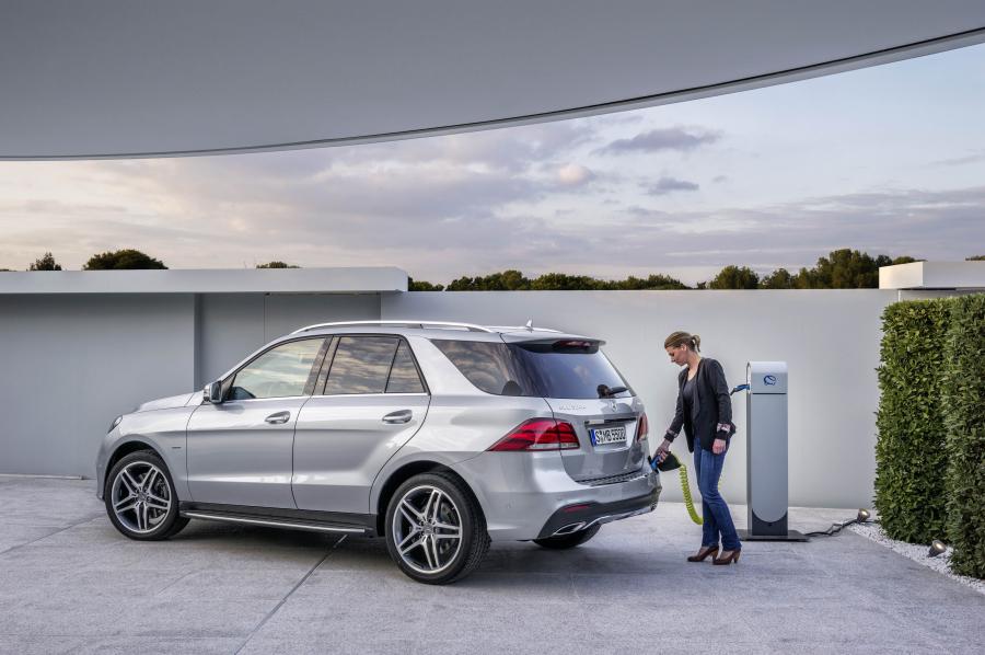  Mercedes-Benz GLE500e 4Matic AMG Line 2015 года  (фото 9 из 29)